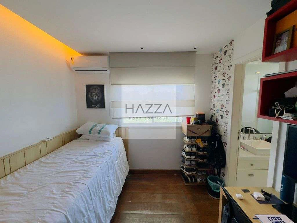 Furnished 313 m² apartment with 3 suites and private balcony — photo 4