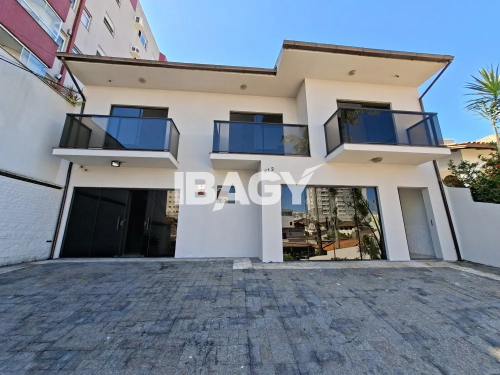 Furnished house with 5 bedrooms and gas kitchen — photo 12