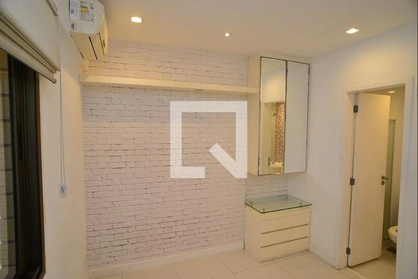 3-bedroom apartment with a water view — photo 30