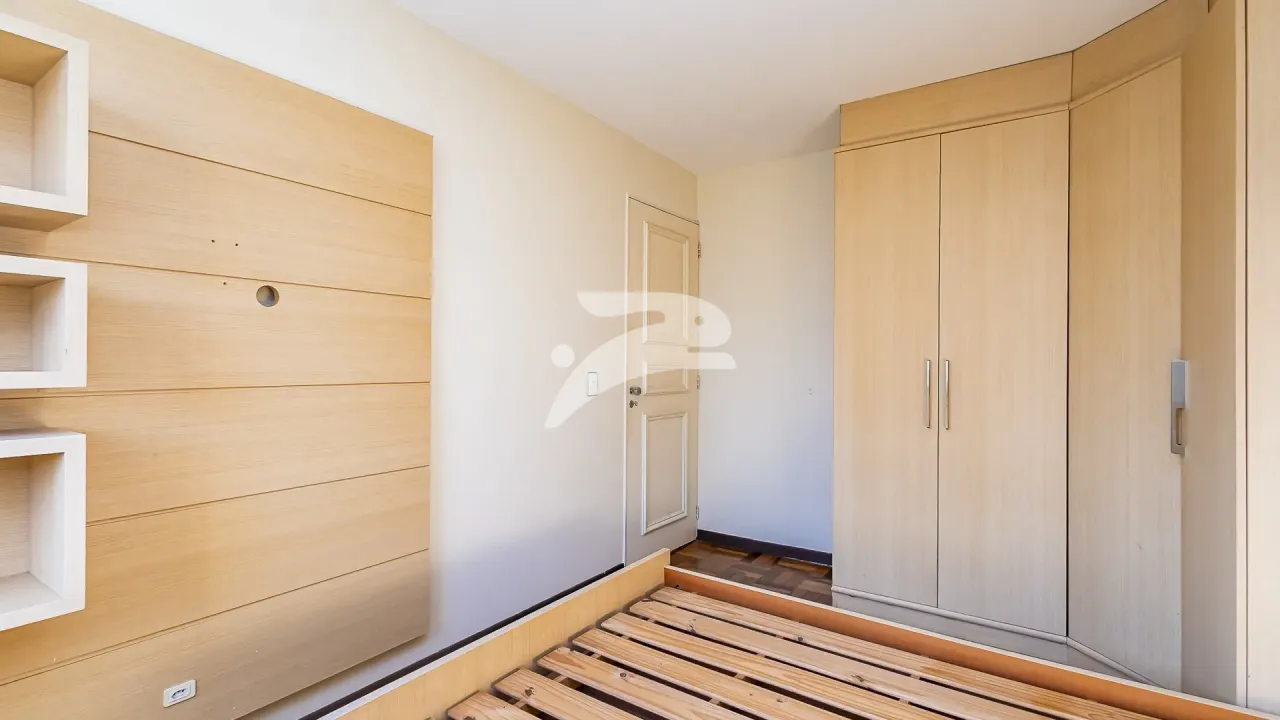 2-bedroom apartment with wood flooring in the living room — photo 18