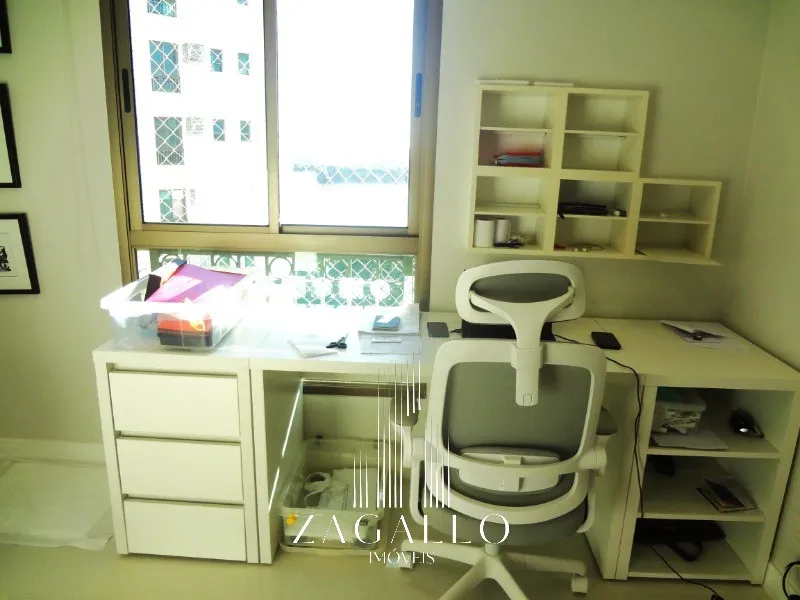 Furnished apartment with open-plan kitchen and 3 bedrooms — photo 24