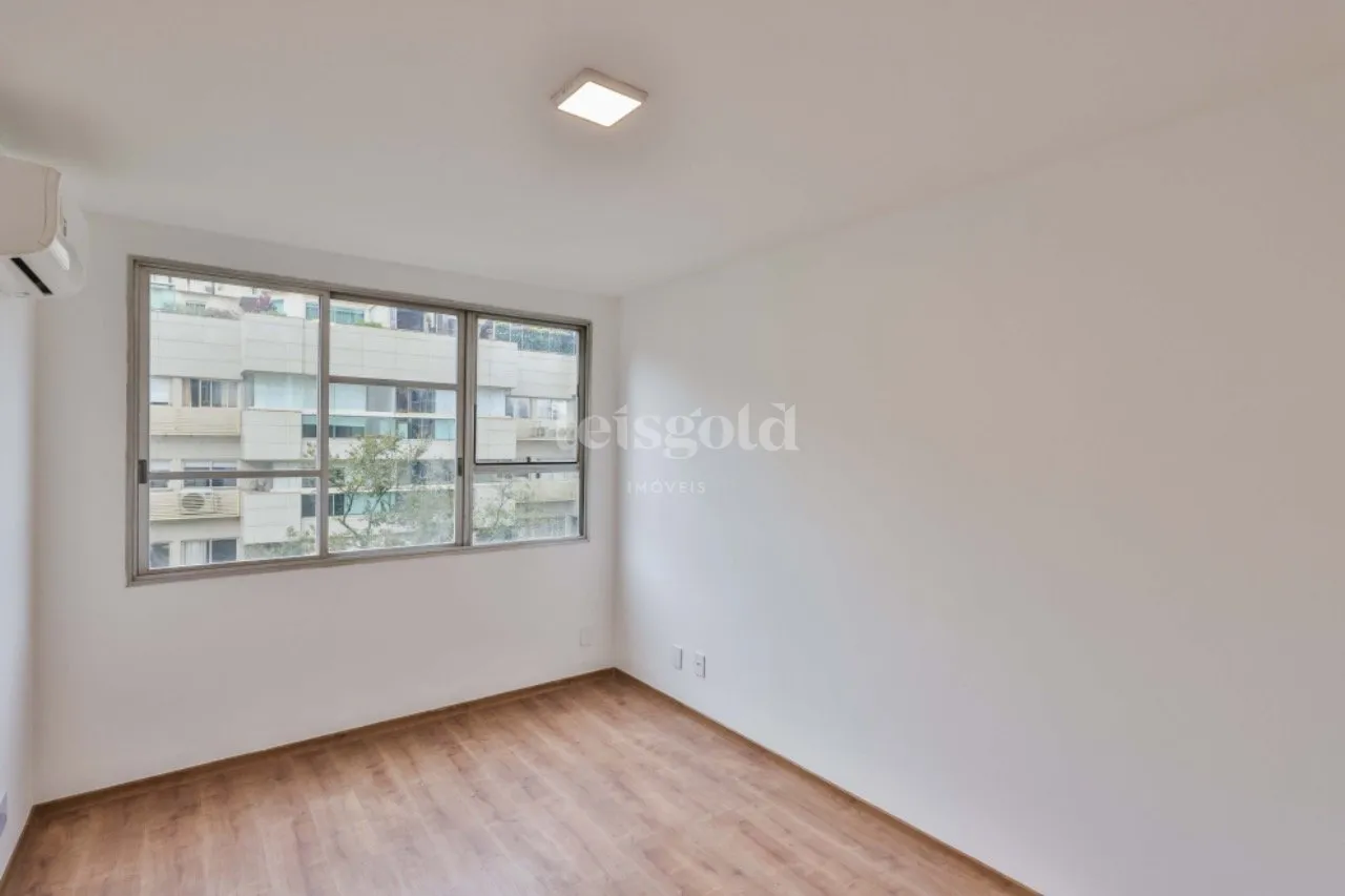 Apartment, 73 m², with wood or laminate floors — photo 8