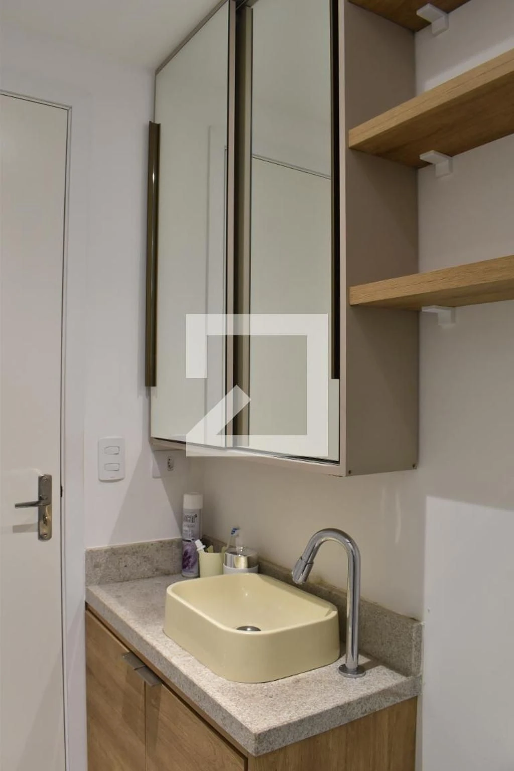 Washing machine in a one-bedroom apartment, 33 m² — photo 2
