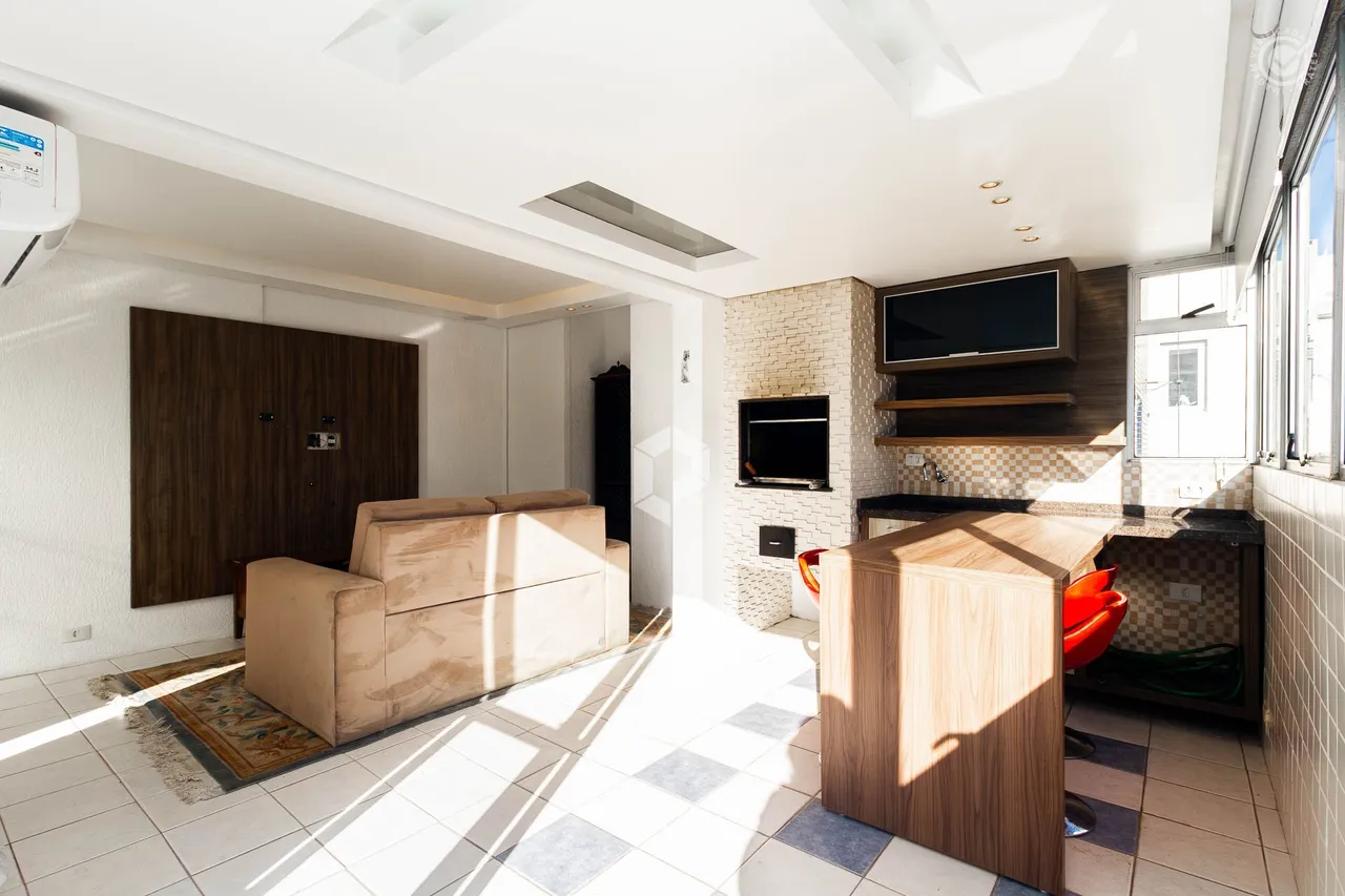 2-bedroom apartment with a private BBQ area — photo 16
