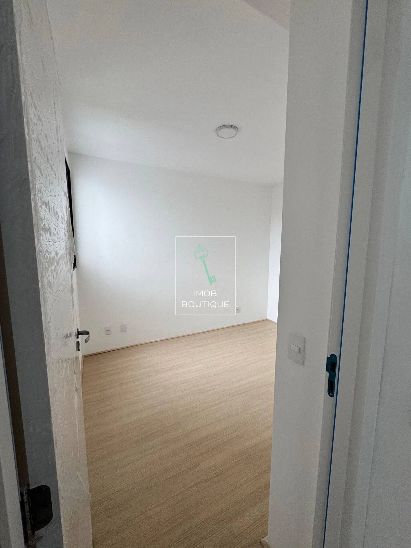 2-bedroom apartment with open-plan kitchen and 52 m² — photo 15