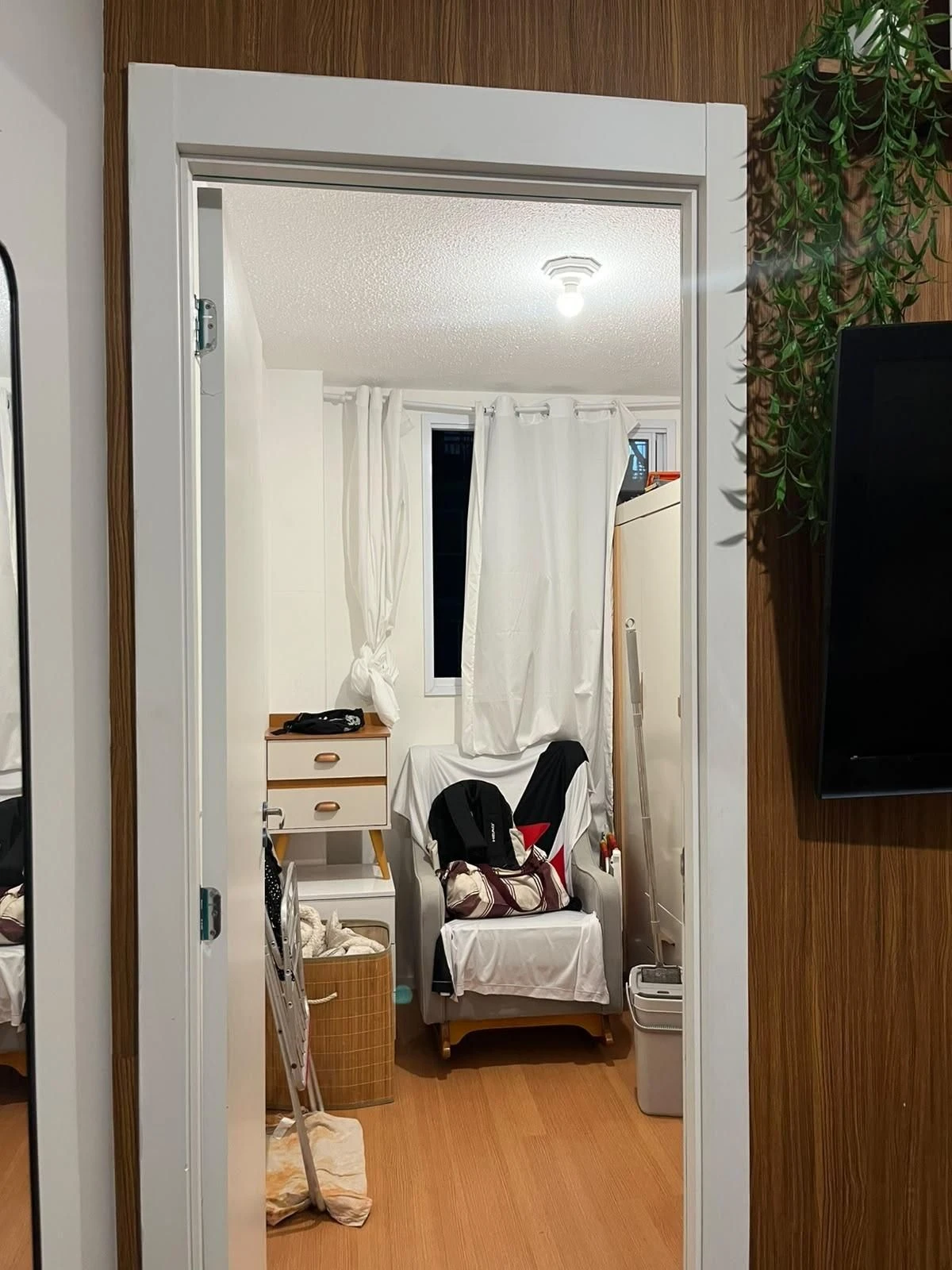 2-bedroom apartment in a building with a gym — photo 21