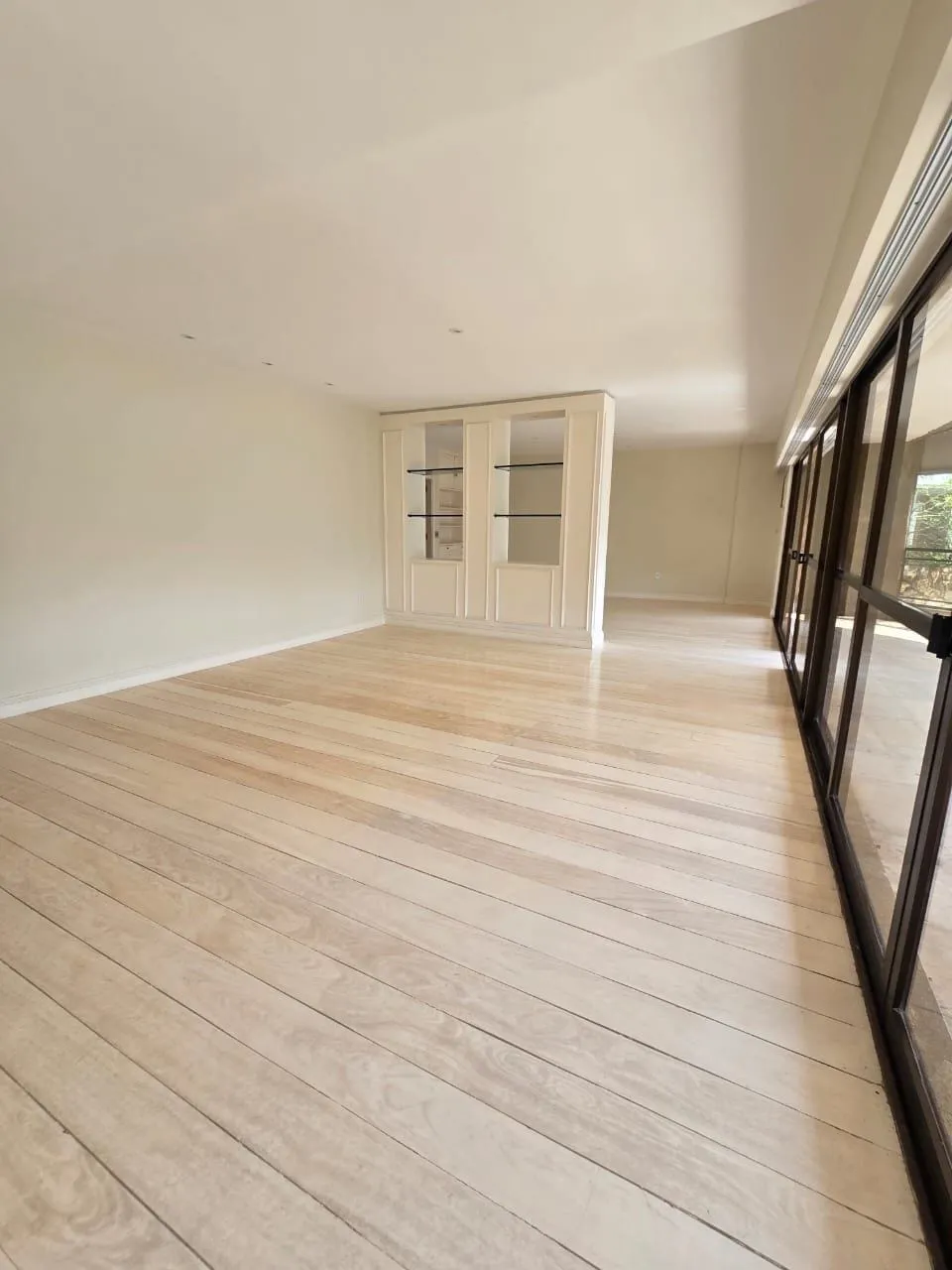 Apartamento com 3 quartos e 5 banheiros com varanda — photo 11