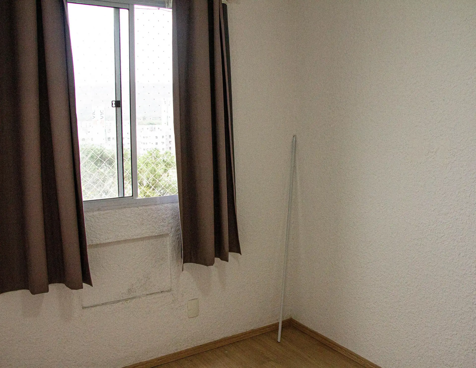 2-bedroom apartment with balcony and open-plan kitchen — photo 12