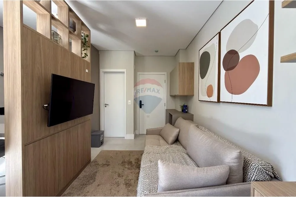 Furnished 93 m² studio on the 2nd floor with terrace