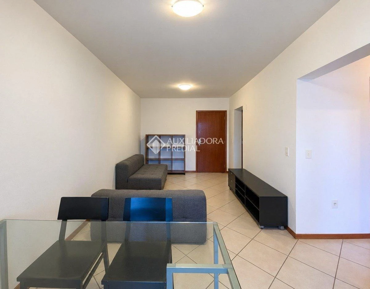 2-bedroom apartment with a washing machine in Florianópolis — photo 7