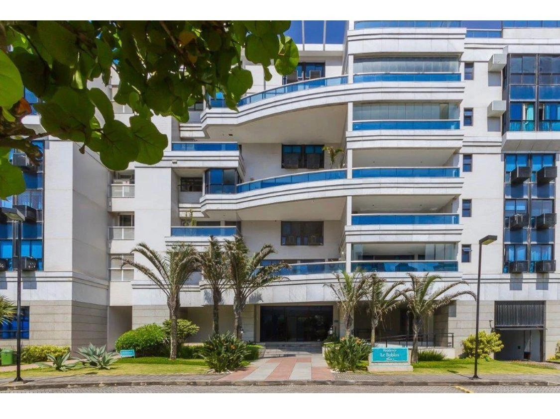 Apartamento mobiliado de 214 m² com 4 quartos e 5 banheiros — photo 12