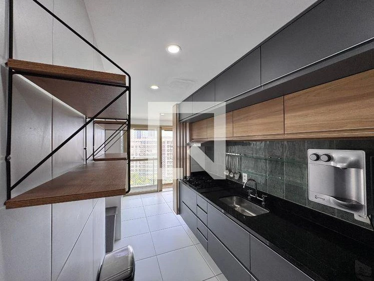 Квартира 125 м² с застеклённым балконом и рабочим местом — photo 7