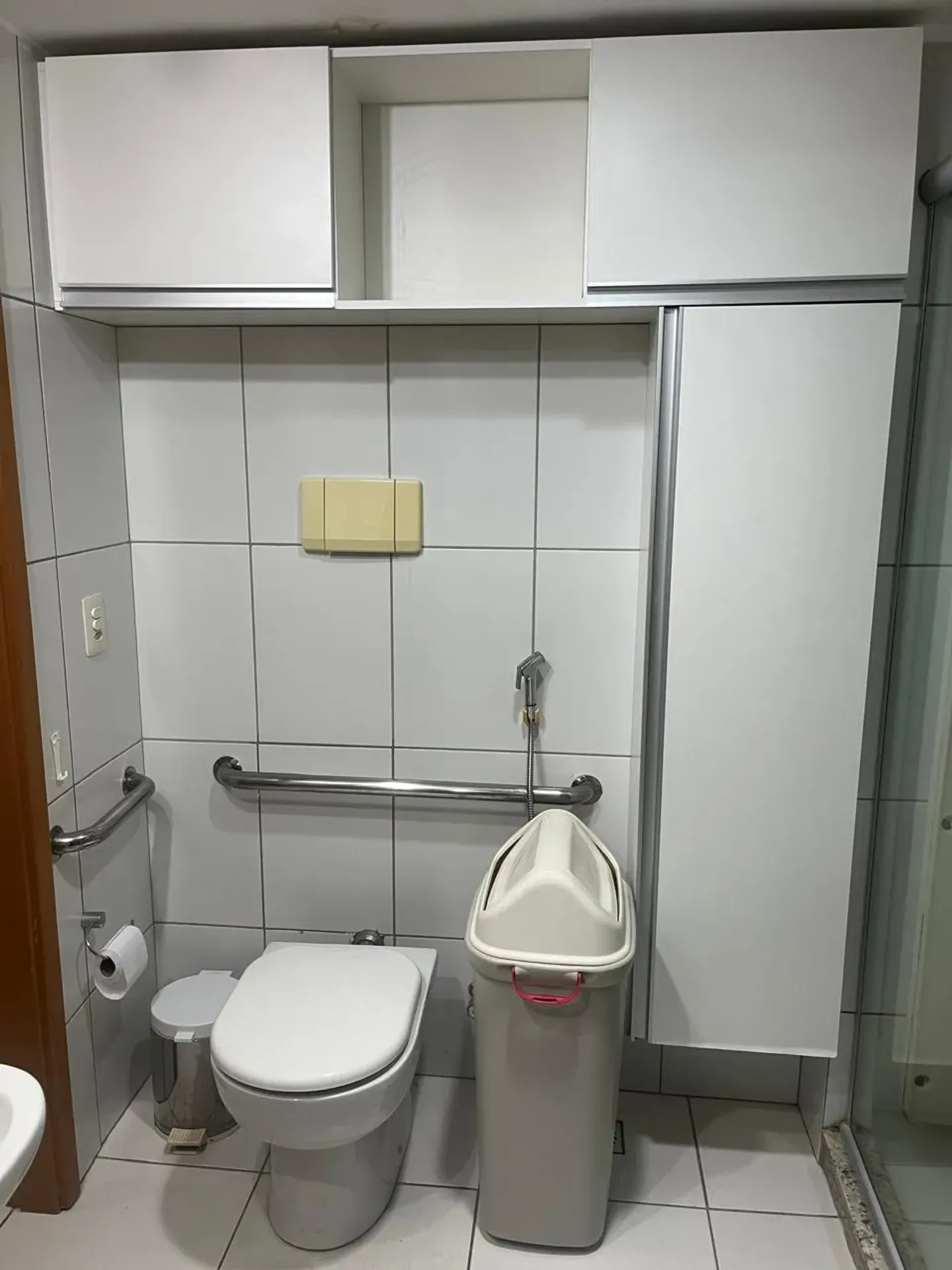 Washing machine in a one-bedroom apartment, 35 m² — photo 20