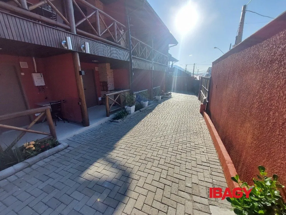 Apartamento amueblado de 2 dormitorios y 44 m² — photo 39