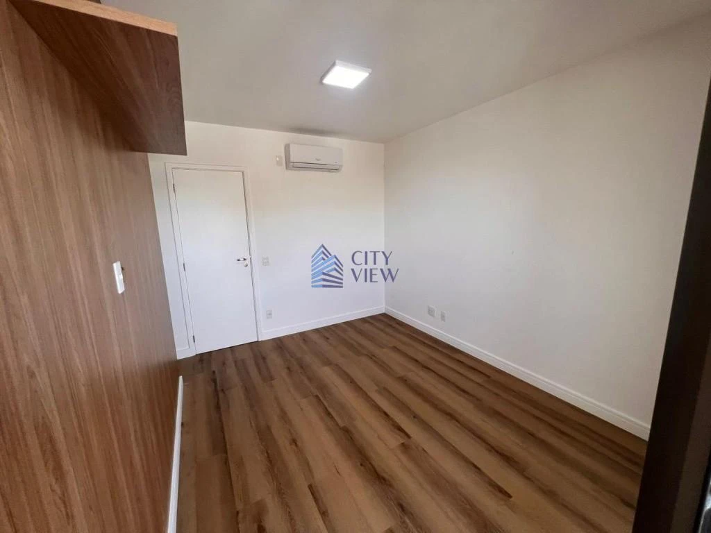 171 m² apartment with 4 bedrooms and 2 parking spots — photo 16