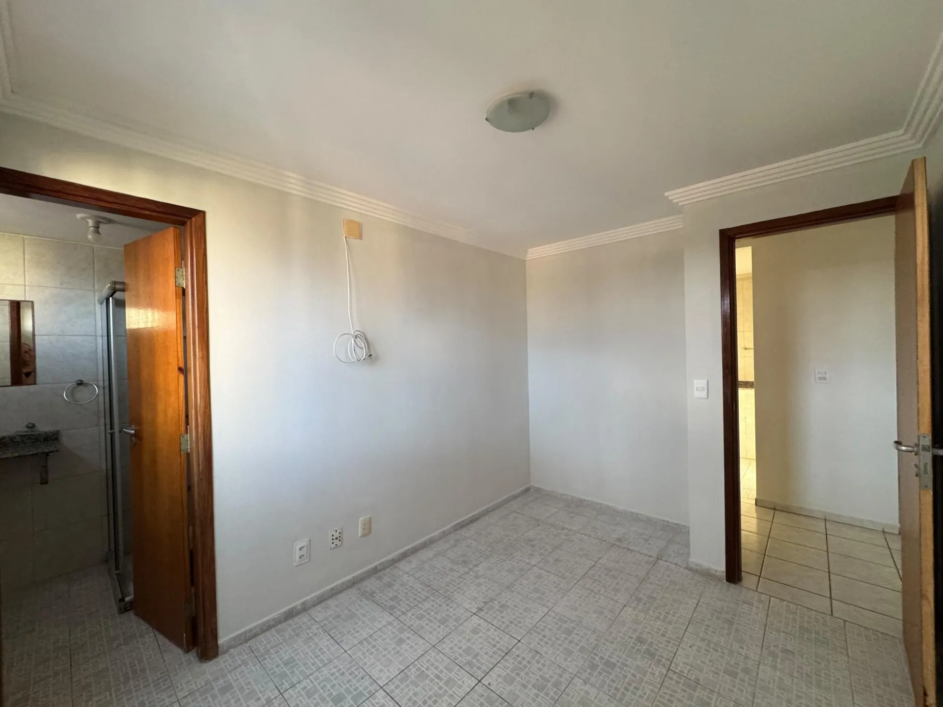 3-bedroom apartment in a building with a pool — photo 19