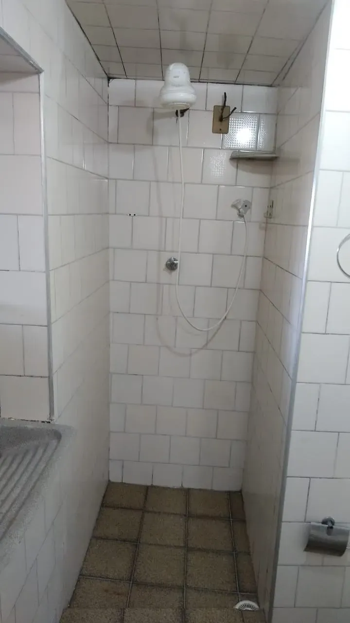 Unfurnished studio with 1 bedroom and 1 bathroom — photo 3