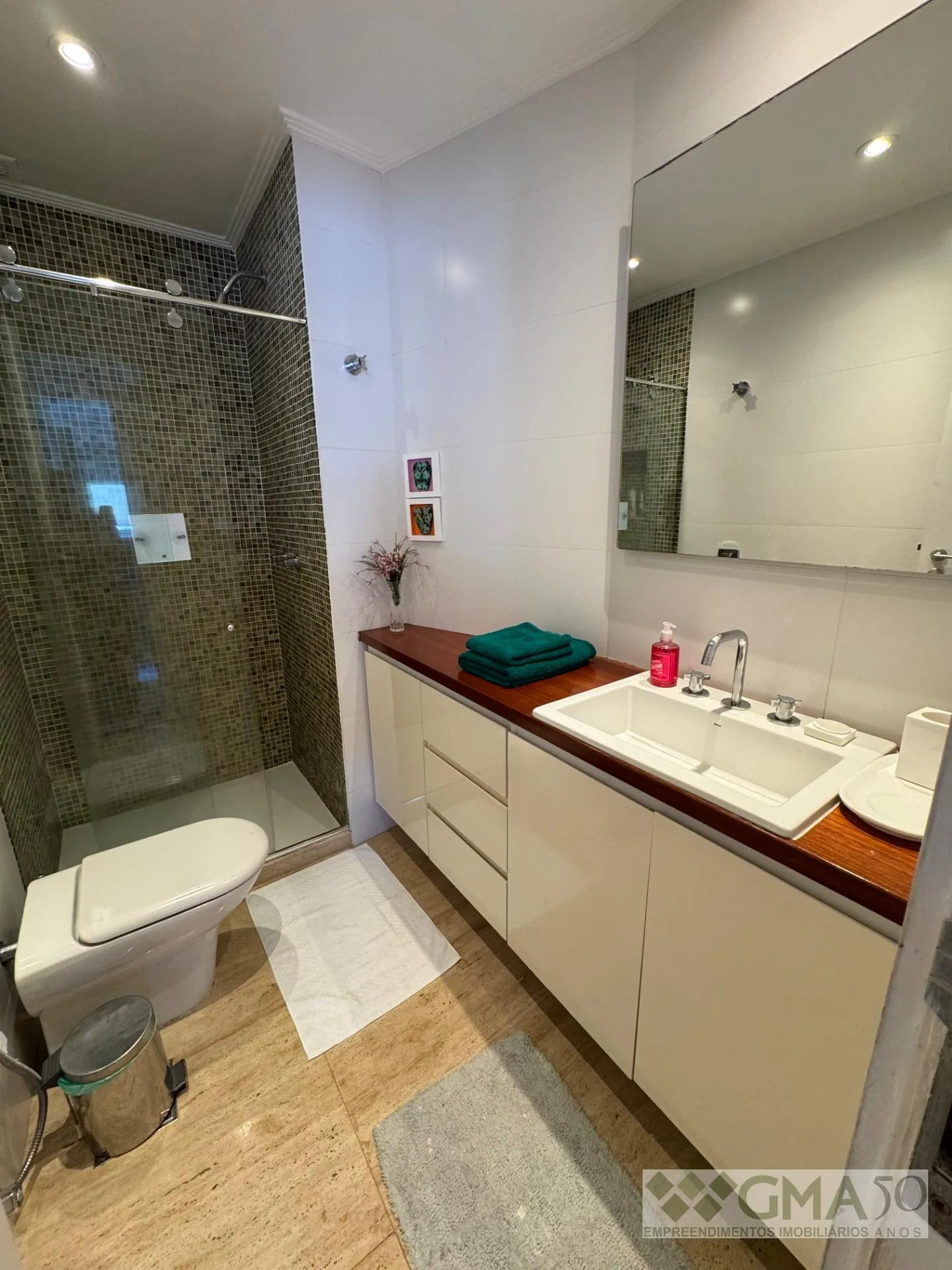 Квартира 50 м² з видом на воду та панорамними вікнами — photo 12