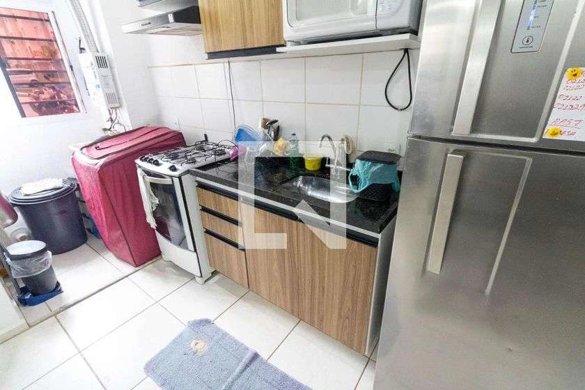 2-bedroom apartment with open-plan gas kitchen — photo 9