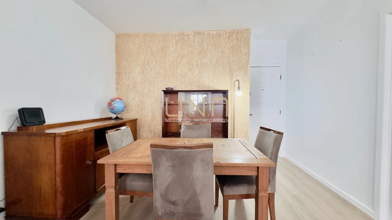 Vestidor y 2 dormitorios: departamento de 77 m² — photo 21