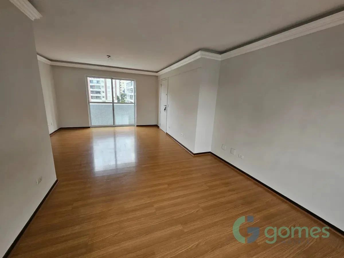 Apartamento, 162 m², com banheira
