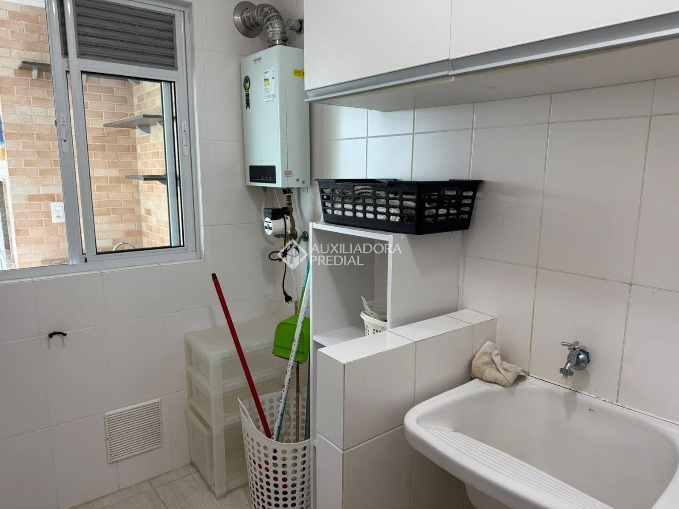 Furnished apartment, 105 m², with a grill on the balcony — photo 6