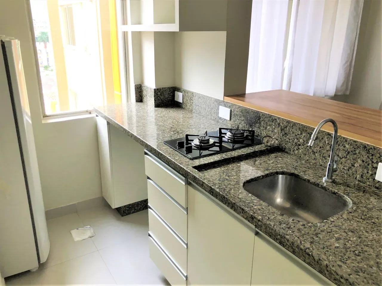 1 quarto e piso de madeira ou laminado: apartamento de 31 m² — photo 5