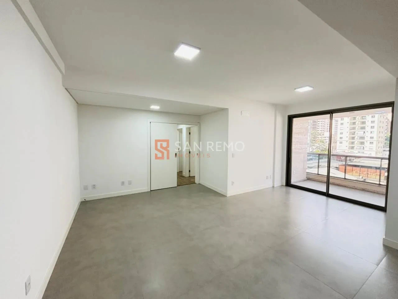 Furnished apartment, 95 m², with a grill on the balcony