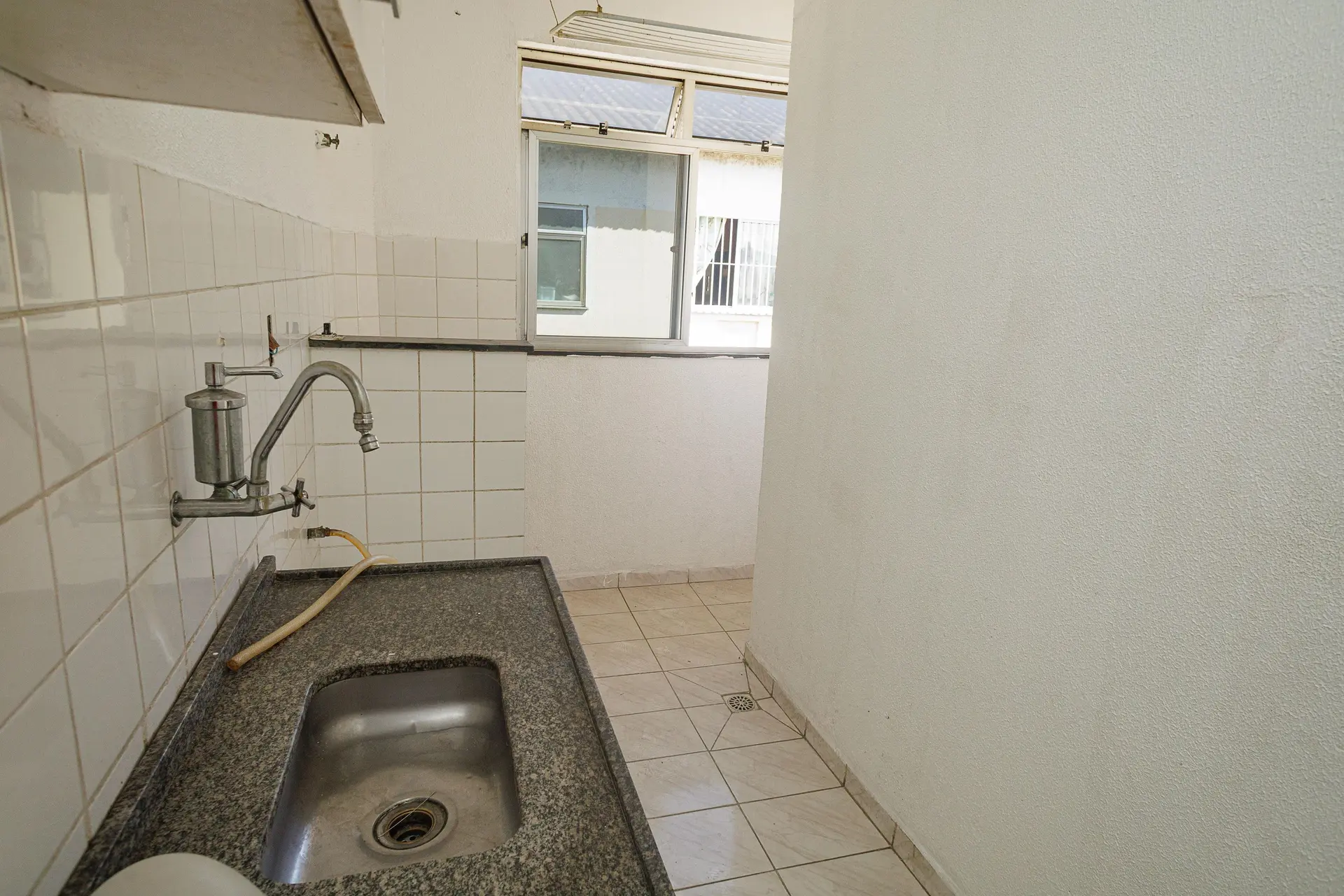 Unfurnished apartment with 2 bedrooms and 1 parking spot — photo 8