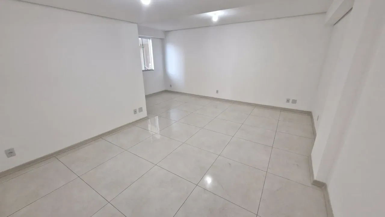 Apartamento com 3 quartos e varanda — photo 5