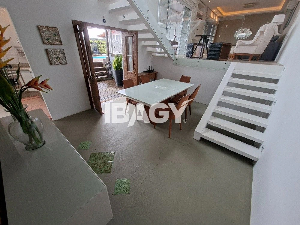 Дом 276 м² с 3 спальнями и открытой кухней — photo 4