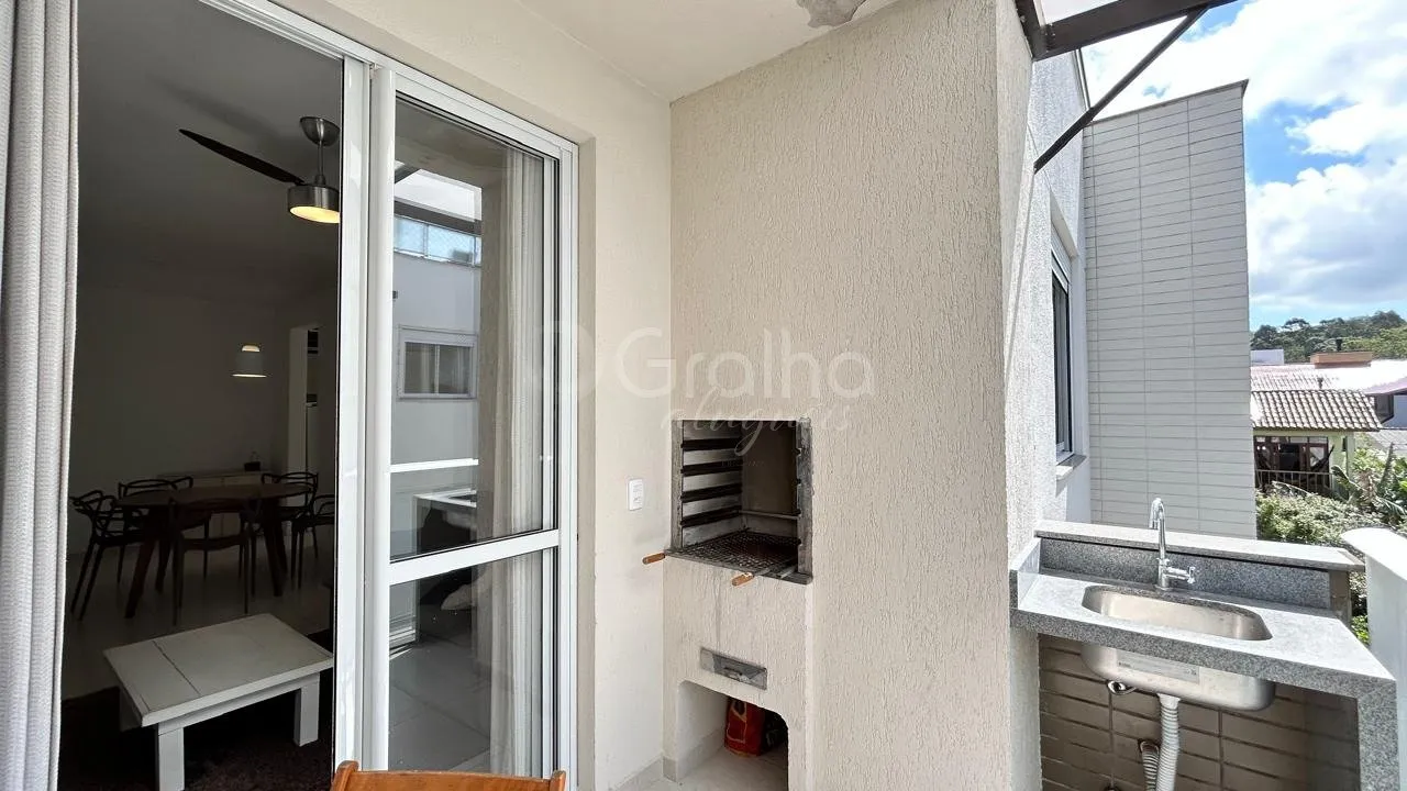 3-bedroom apartment with a home office — photo 42