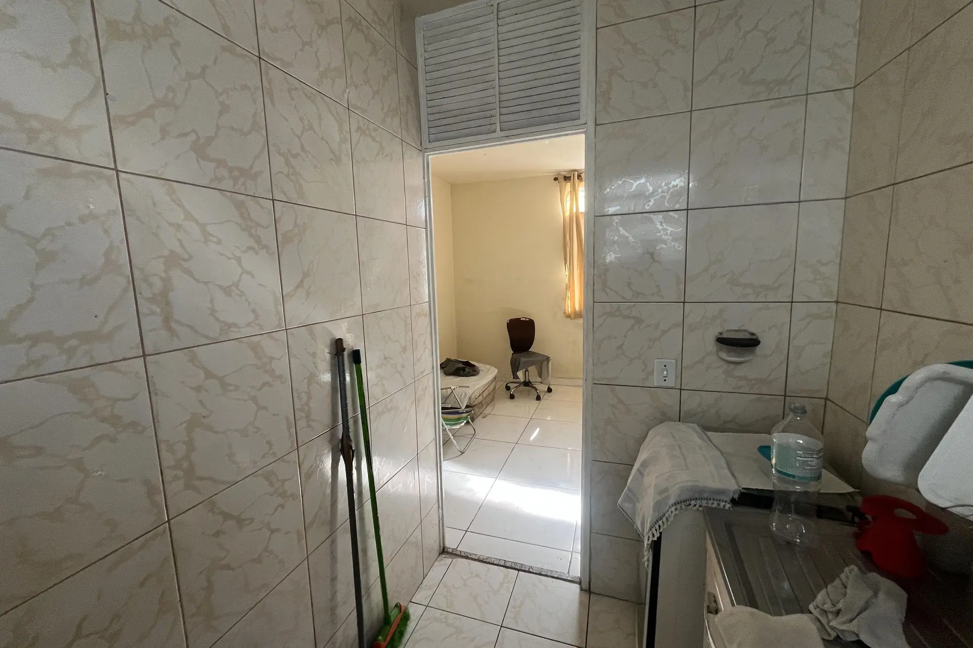Apartamento amueblado de 2 dormitorios con 1 baño y 1 plaza — photo 11