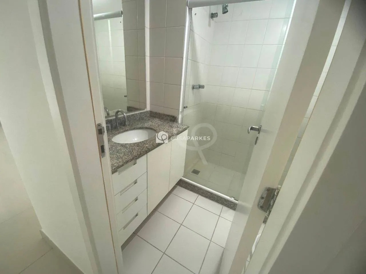 Apartment on the 9th floor with a glass-enclosed balcony — photo 6