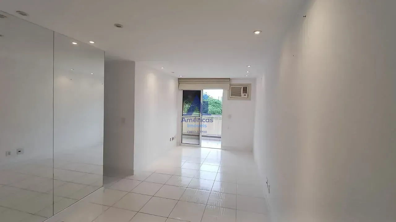 Застеклённый балкон и 3 спальни: квартира 80 м² — photo 11