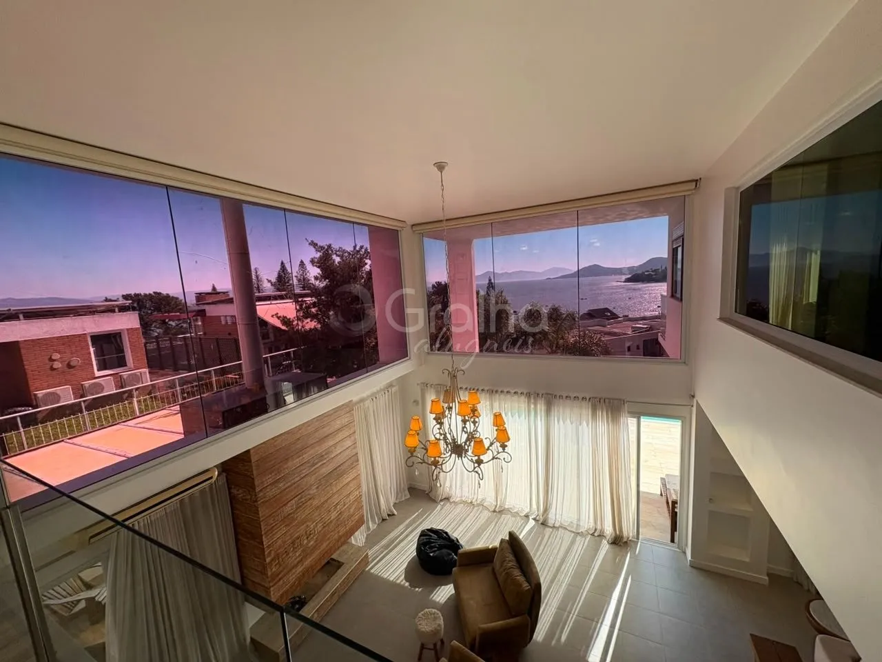 Мебльований будинок 868 м² з 3 люксами та 9 місцями — photo 79