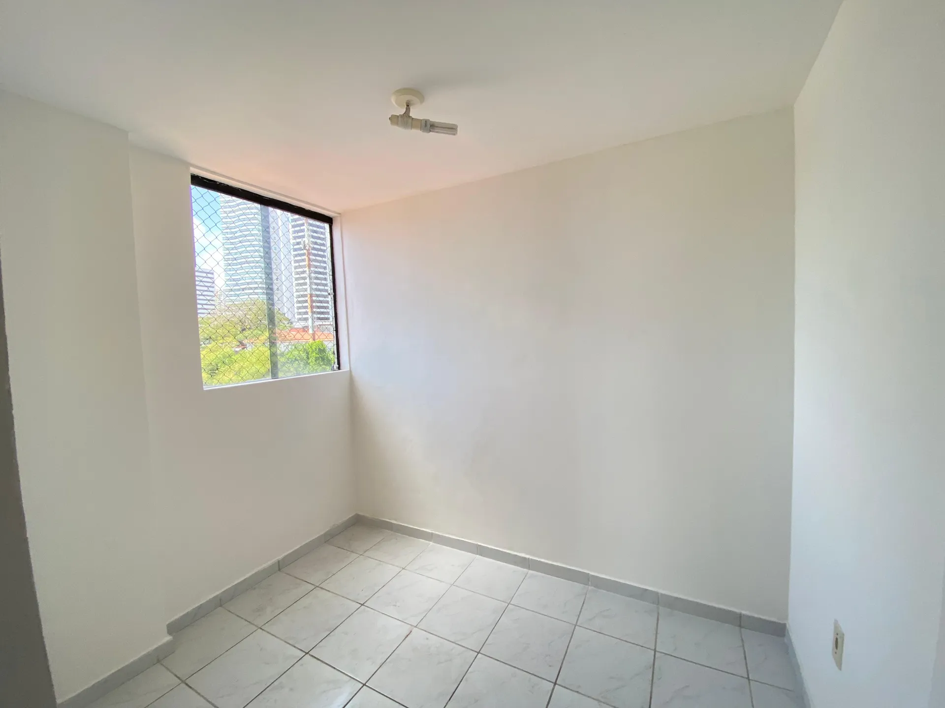 3-bedroom apartment in a building with a sauna — photo 14