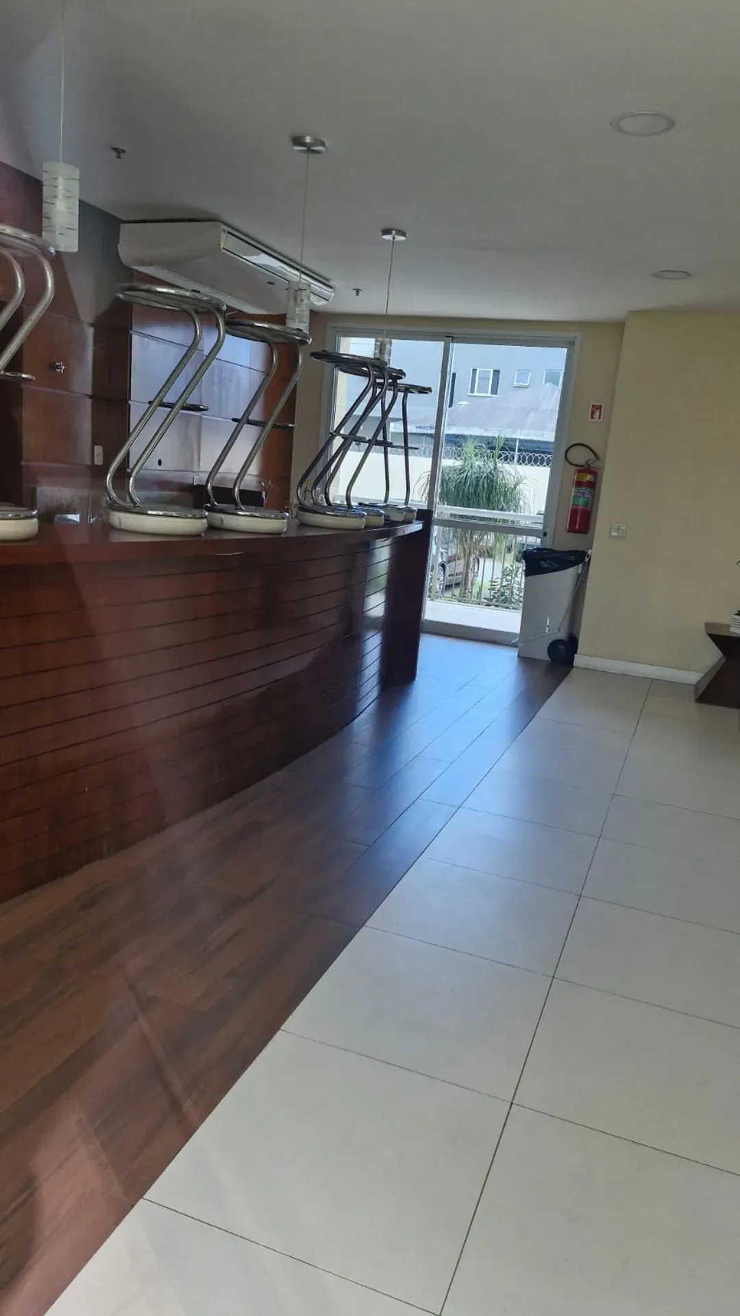 Apartment, 68 m², with a glass-enclosed balcony — photo 22
