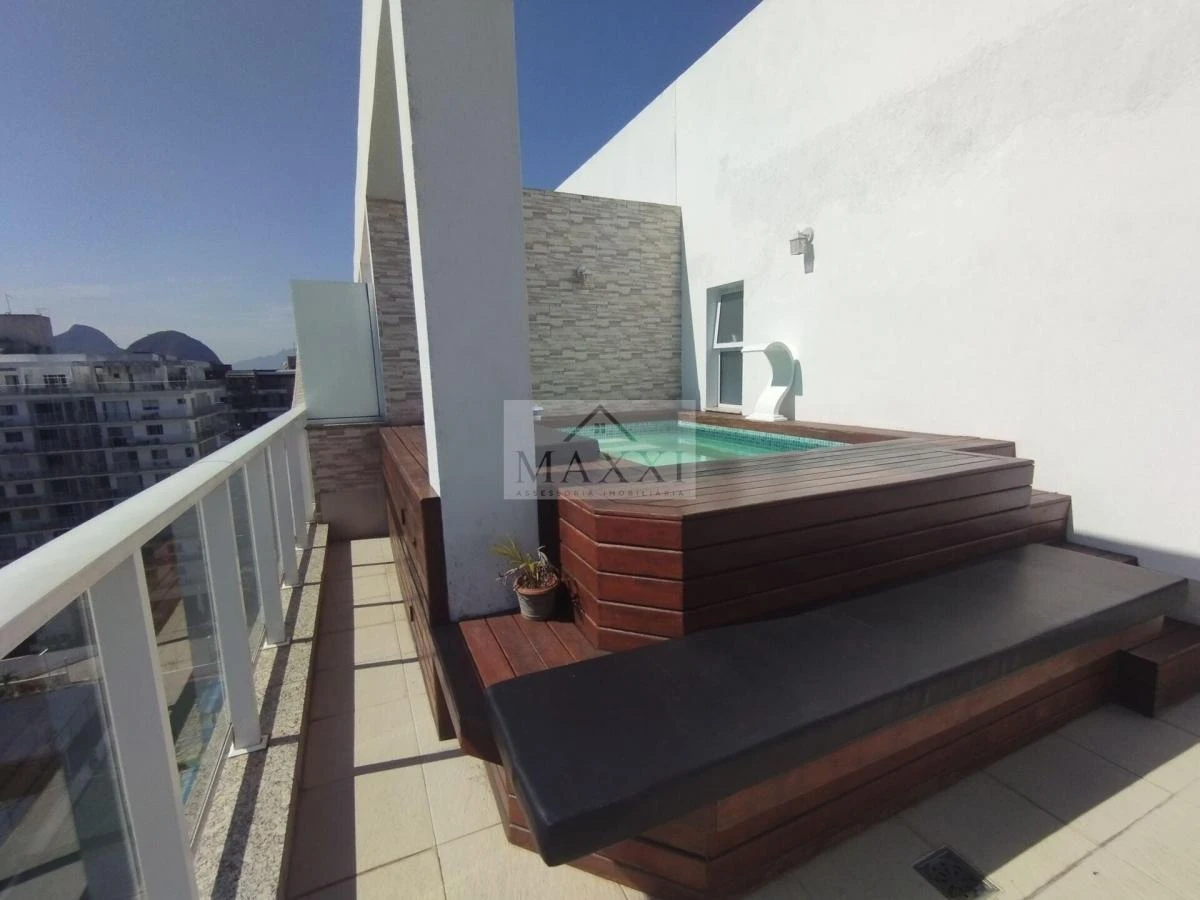Furnished 184 m² apartment with 4 en-suite bedrooms — photo 11