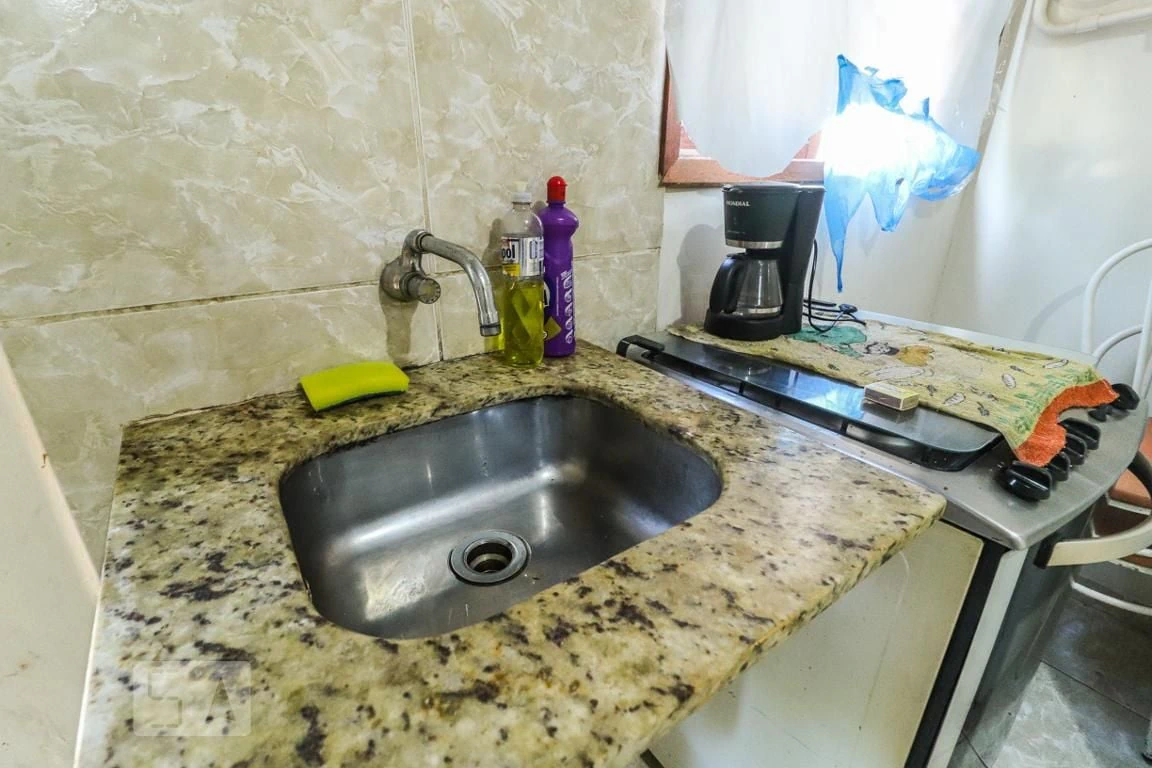 Monoambiente con espacio de home office en Rio de Janeiro — photo 13
