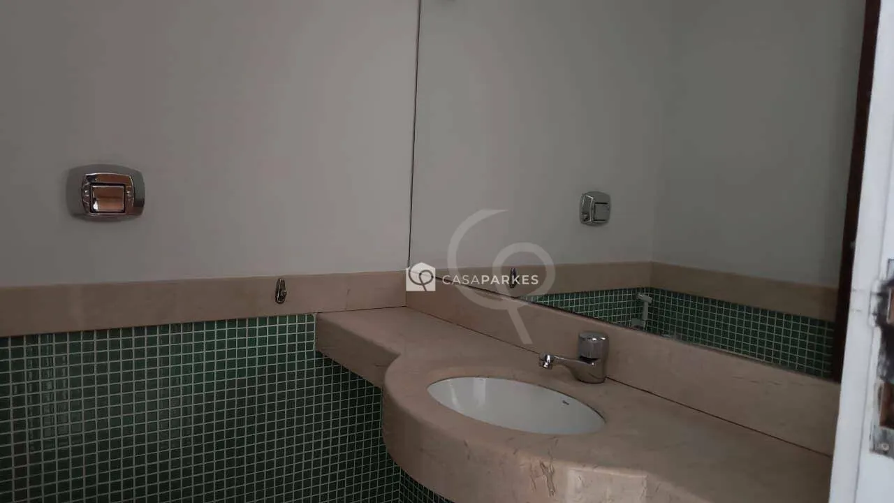 Apartamento de 4 dormitórios com 198 m² e cozinha fechada — photo 12