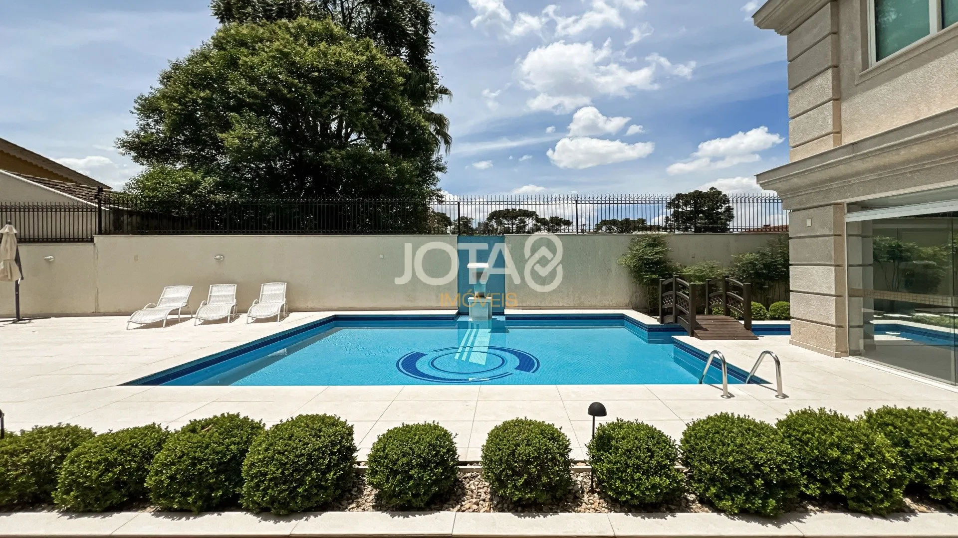 Apartamento con balcón y barbacoa privada — photo 30