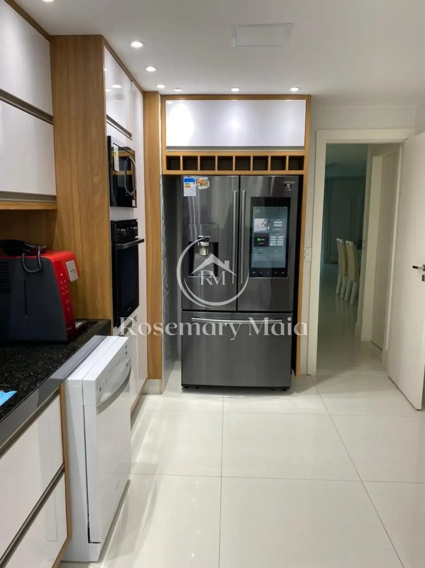 Furnished house with 4 bedrooms and 360 m² — photo 8
