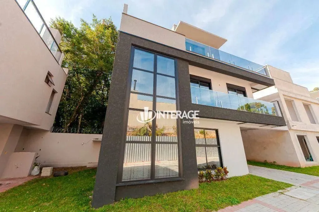 House in a gated community with 3 bedrooms and 172 m²