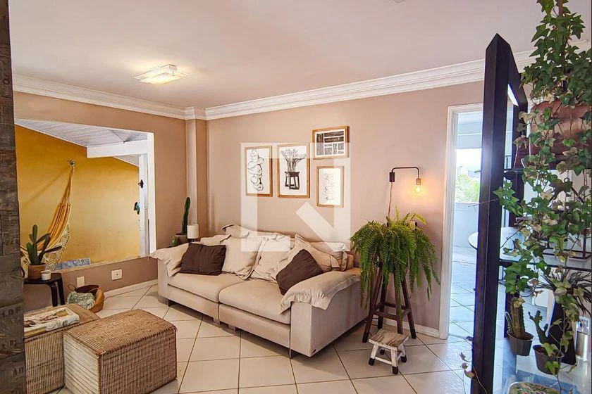 Casa com 6 quartos e 300 m², vaga incluída — photo 8
