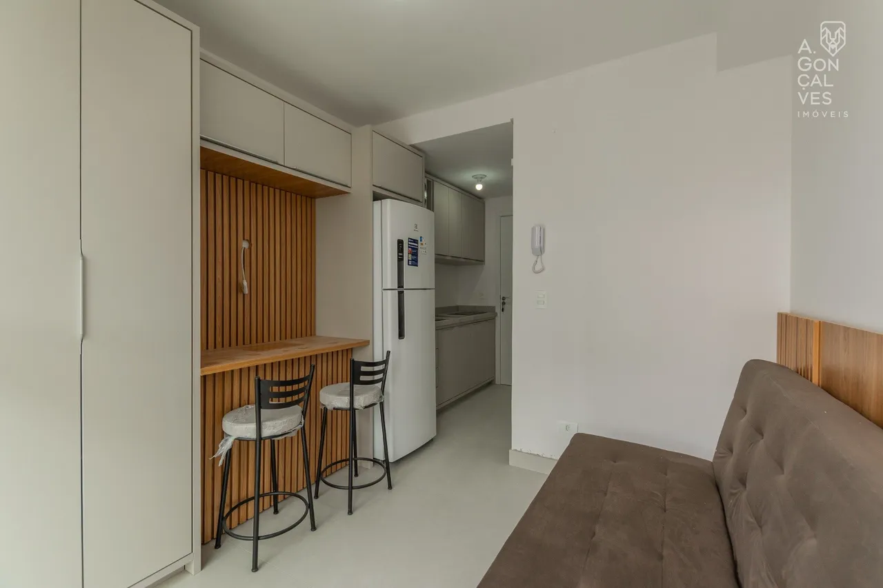 Studio mobiliado de 28 m², 1 quarto e varanda de vidro — photo 2