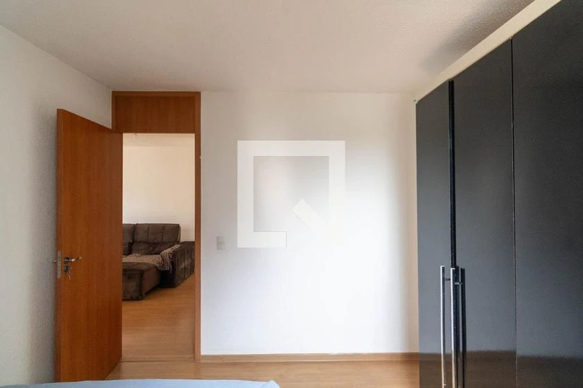 Home office in a 2-bedroom apartment, 42 m² — photo 13