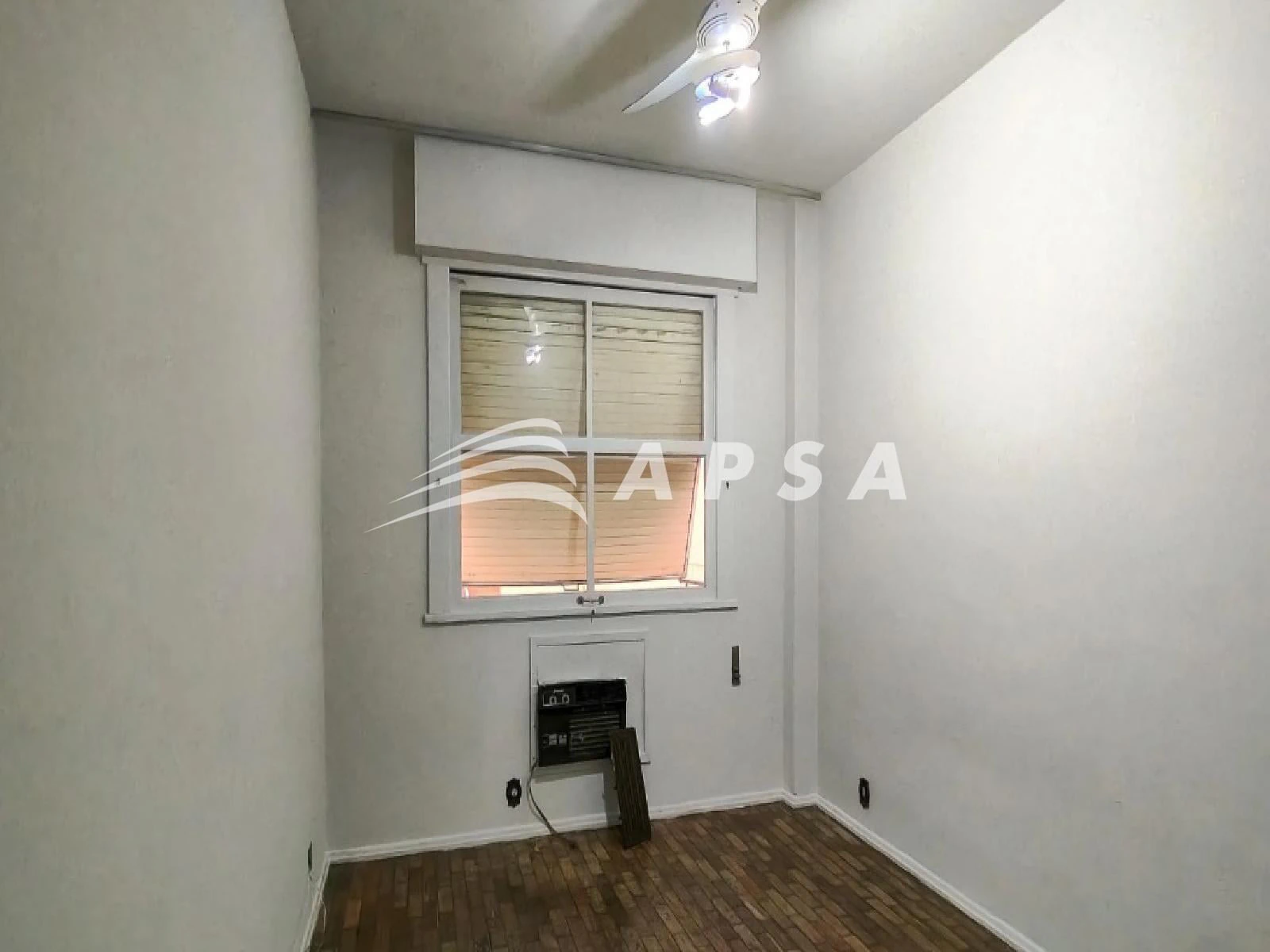 128 m² unfurnished apartment with 4 bedrooms and closed kitchen — photo 20