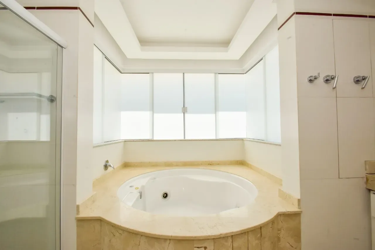 Casa mobiliada com 4 suítes e piscina aberta — photo 47