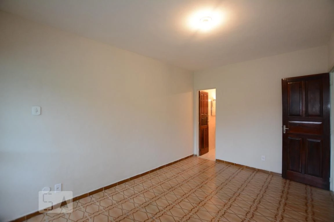 3-bedroom apartment with a glass-enclosed balcony — photo 50
